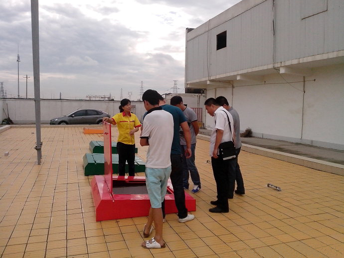 加油站一般用什么型號的可燃氣體探測器(圖1)